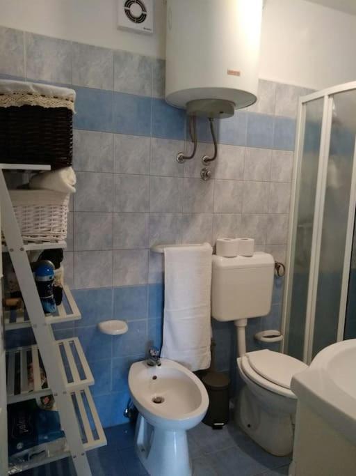 Five Minutes From City Center Apartment